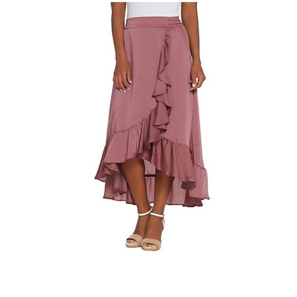 Lisa Rinna Collection Dresses & Skirts - *Clearance* Lisa Rinna Collection Faux Wrap Ruffle Skirt Small